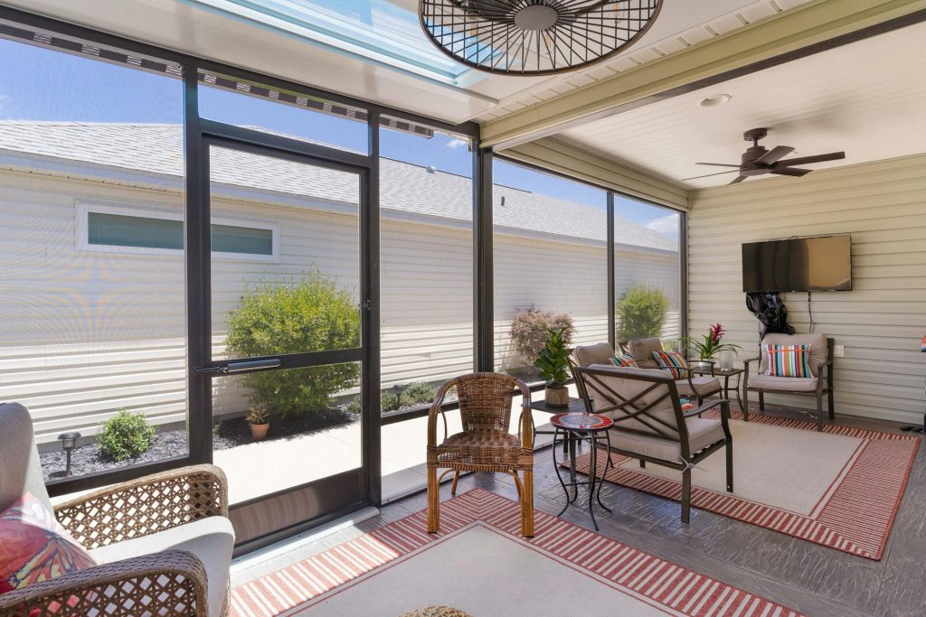 Screen room with skyview and ceiling fans 1b6cd9d6 f21d 49bc b049 fbdbcb895383