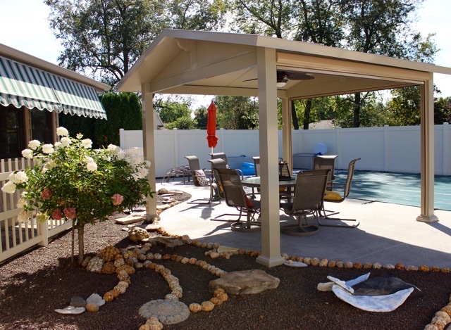 Pavilion freestanding cathredral Flor Ss OutSd Day 0001 FnBm