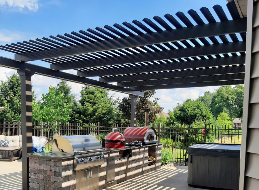Pergola in bronze