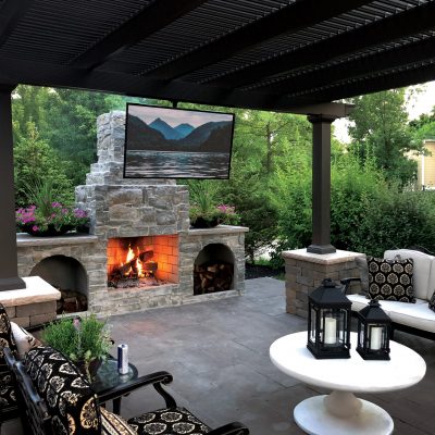 PRG Class Op FreeSt Flor Insd Day Bz 0002 Fireplace (1)