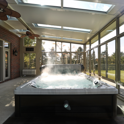 Website sunroom over hot tub SNRM StdioSkyV VV Ut Lt Ss Insd Day 0002 SwimSpaSte
