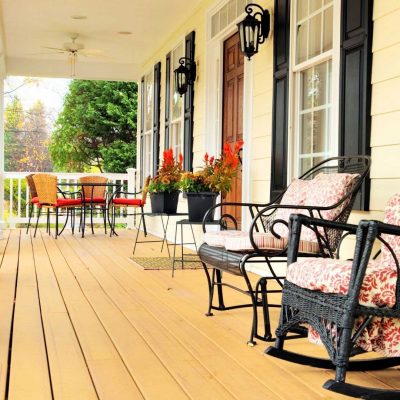 front porch of house lincolnshire il