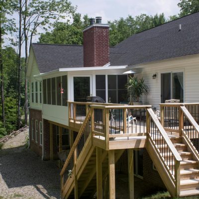 screen room with deck and wood steps shot 2 ba0657b6 b28e 4141 a499 d5b963c49382